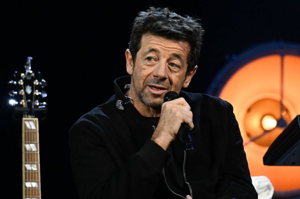Patrick Bruel sur scène malgré les accusations : pourquoi le débat devient explosif | So Busy Girls