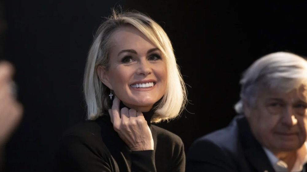 Ce rapprochement inattendu à Miami : pourquoi Laeticia Hallyday et Alcéa semblent plus unies que jamais | So Busy Girls