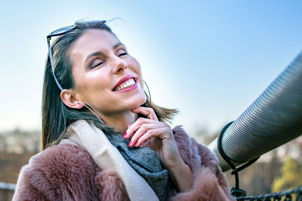 7 signes que vous souffrez à cause de la positivité toxique | So Busy Girls