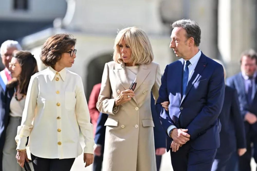 Brigitte Macron et Rachida Dati forment un duo chic et complice des looks assortis dans le Loir-et-Cher | So Busy Girls