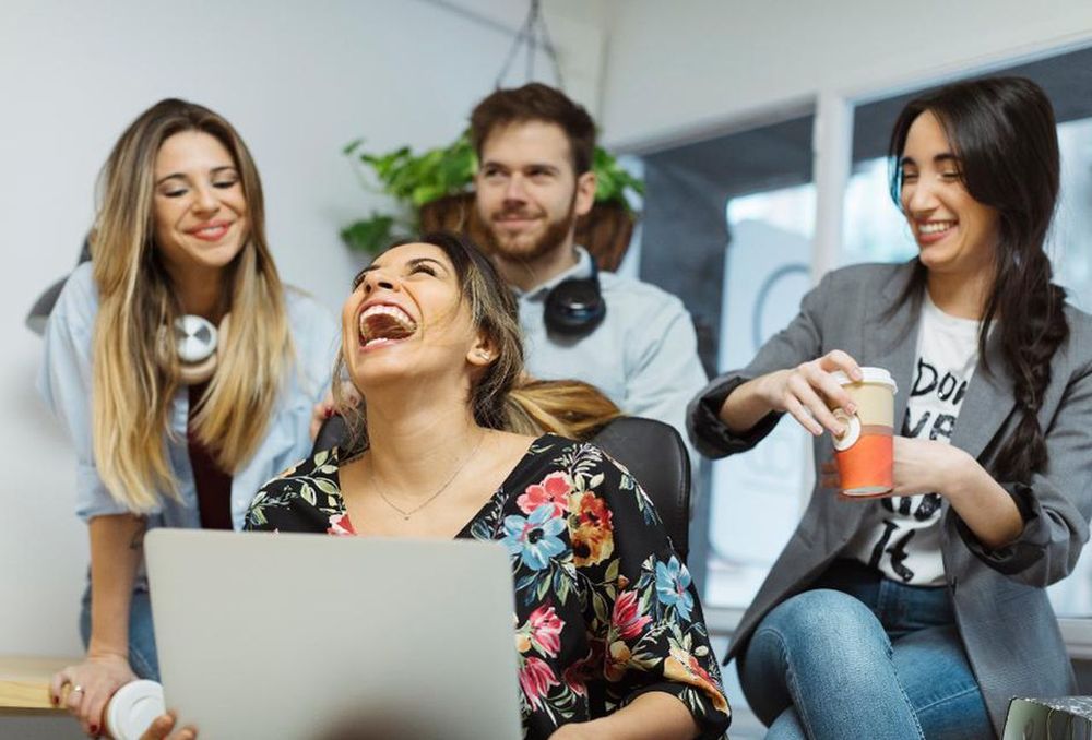 D'après cette étude, voici à quoi ressemble le collègue parfait | So Busy Girls