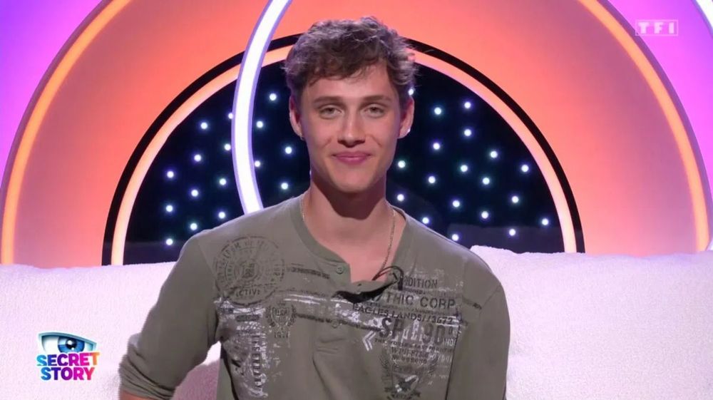 Léo (Secret Story) devient comédien sur TF1 et révèle un contrat tenu secret pendant 15 ans | So Busy Girls
