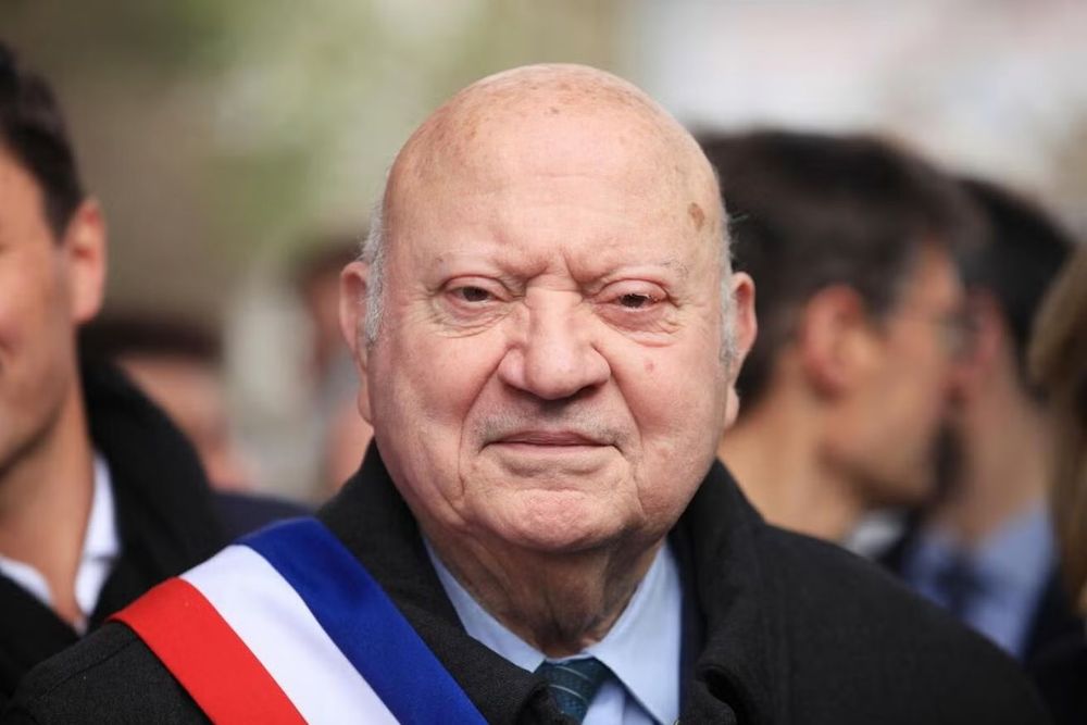 André Santini : pourquoi ses 46 ans à la mairie d’Issy-les-Moulineaux intriguent autant | So Busy Girls