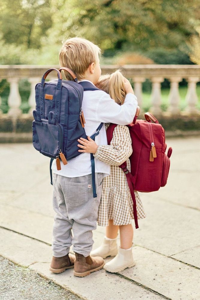 Pourquoi le Mini Club de Childhome si pratique et mignon est le sac à dos parfait pour les petits explorateurs | So Busy Girls