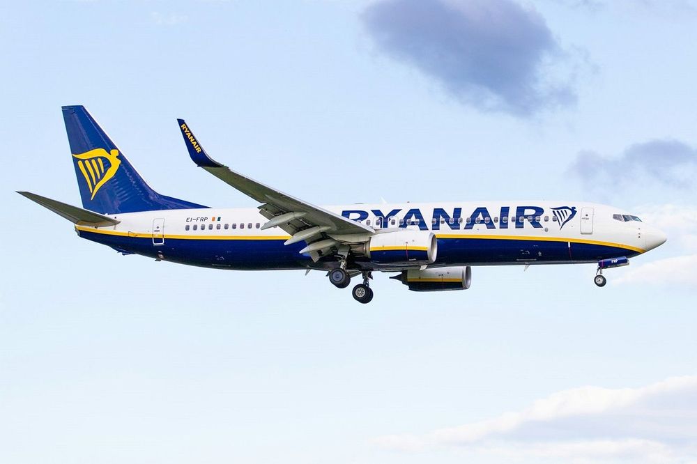 Elle embarque dans un vol Ryanair avec un billet easyJet… et se retrouve dans un autre pays | So Busy Girls