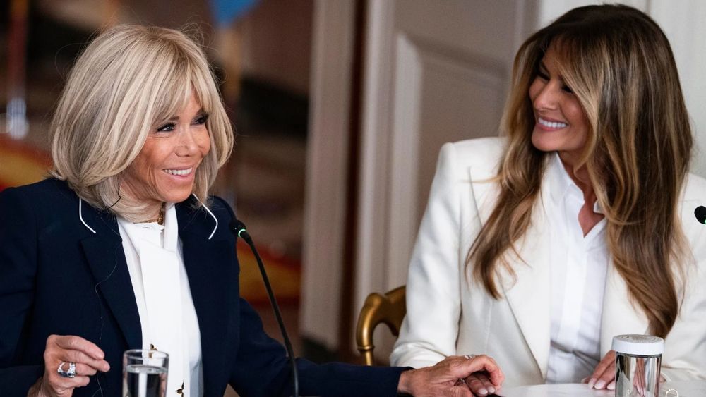 « Bravo pour ce que tu fais » : Brigitte Macron saluée à la Maison-Blanche, ce moment très remarqué avec Melania Trump | So Busy Girls