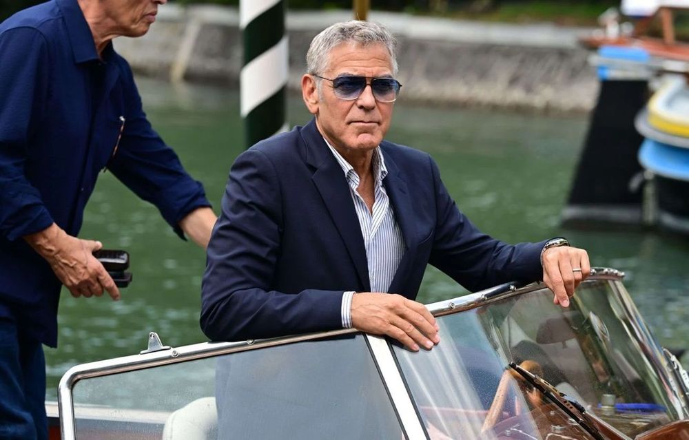 Mostra de Venise 2025 : les images spectaculaires des stars sur le tapis rouge | So Busy Girls