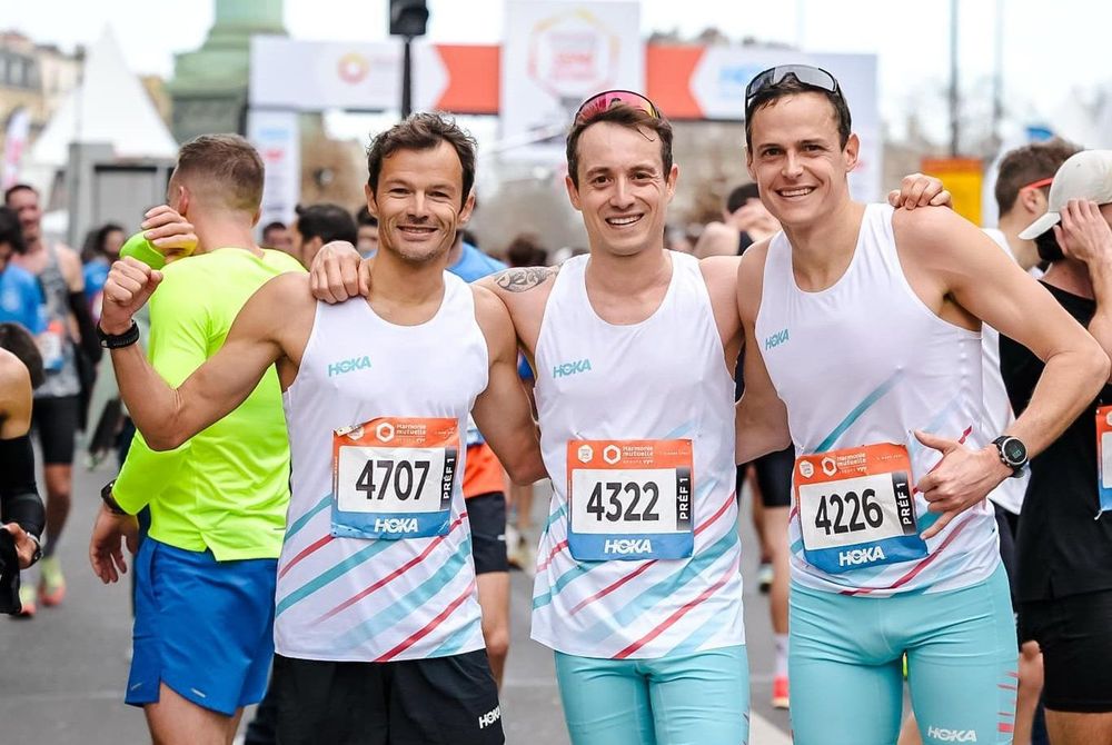 50 000 coureurs, 21 km et un chrono bluffant : Hugo Clément crée la surprise au semi-marathon de Paris | So Busy Girls