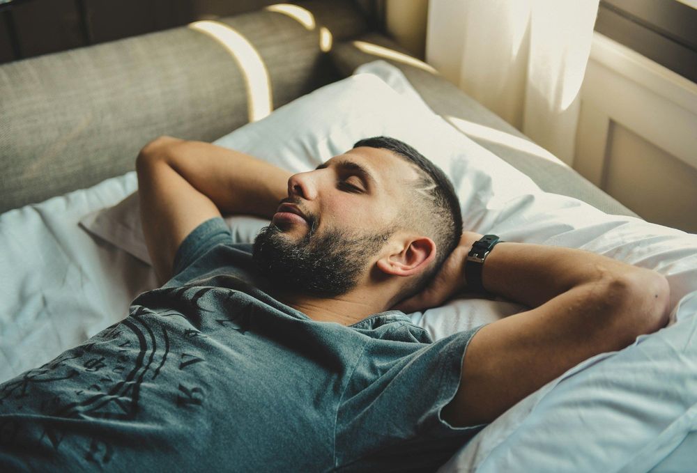 Ce rituel du soir de seulement quelques minutes séduit de plus en plus de dormeurs | So Busy Girls