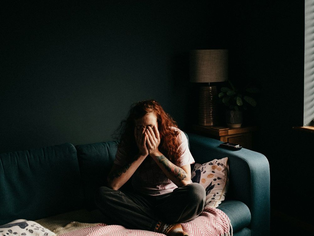 8 signes que vous avez vraiment besoin d'un repos émotionnel | So Busy Girls
