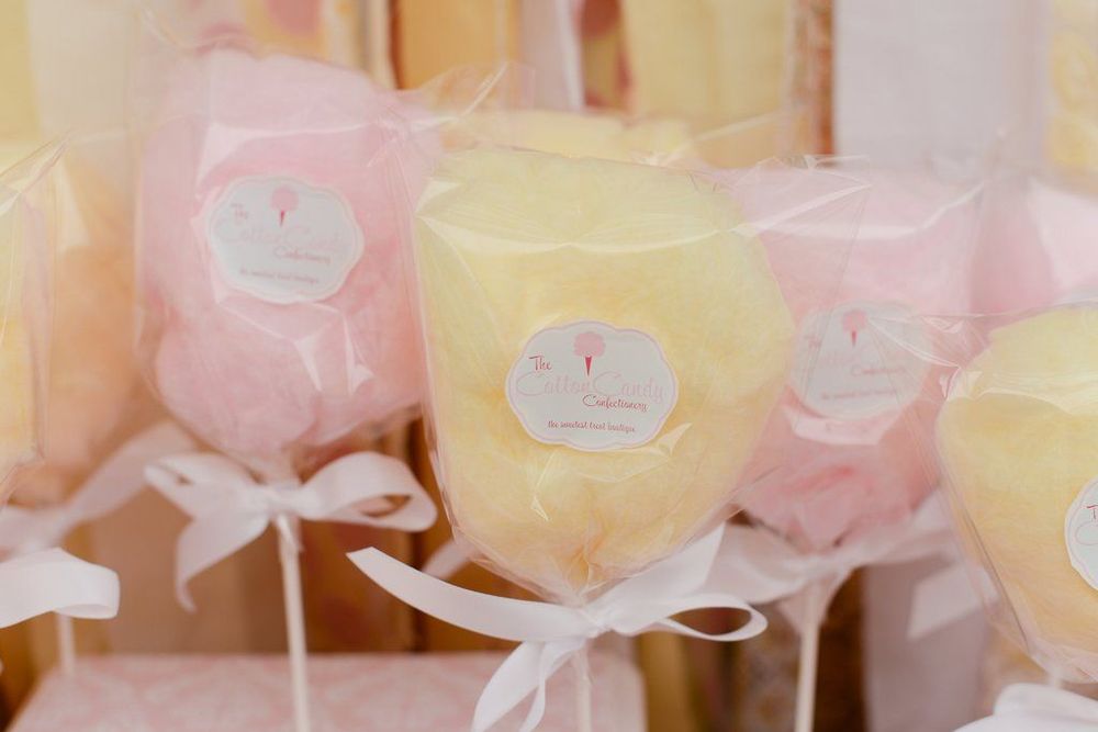 Cette décoration d'anniversaire La Belle et La Bête est tellement réussie que vous voudrez la même | So Busy Girls