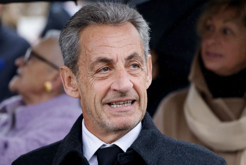 « Autour de la table, des noms bien connus » : les invités présents pour les 71 ans de Nicolas Sarkozy attirent l’attention | So Busy Girls