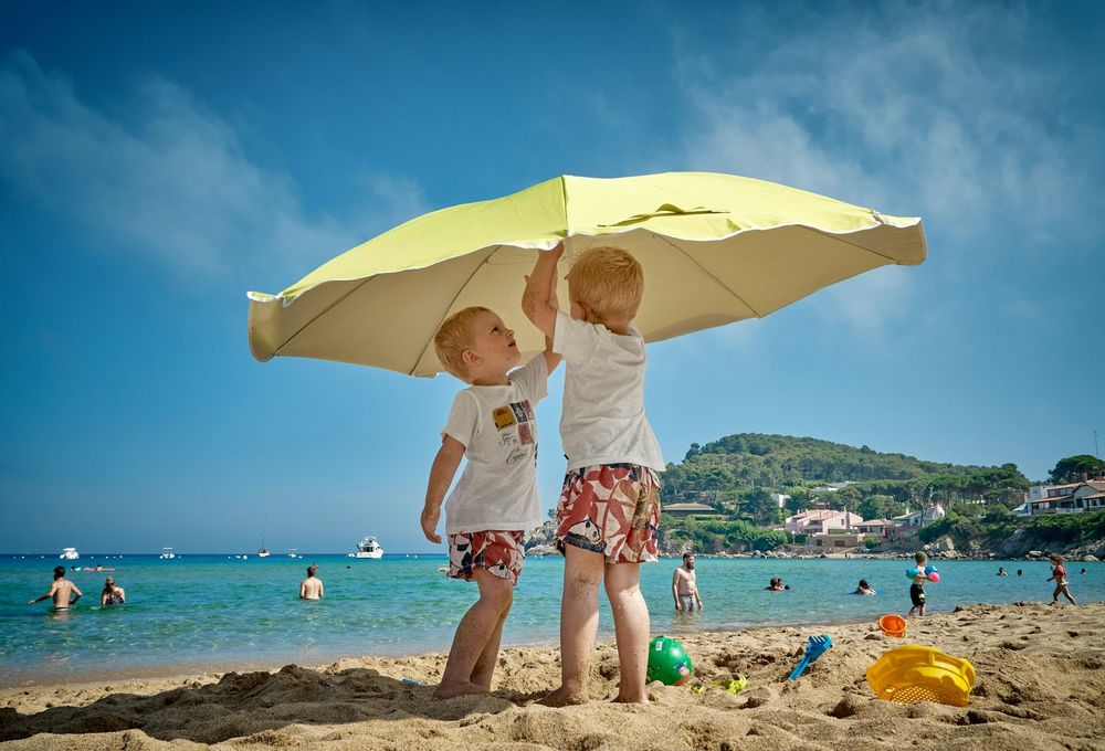 Passer des vacances reposantes en famille : nos astuces pour profiter avec les enfants | So Busy Girls