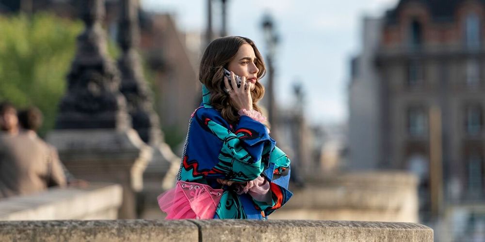 Pourquoi la série « Emily in Paris » n'est plus du tout bienvenue dans la capitale | So Busy Girls