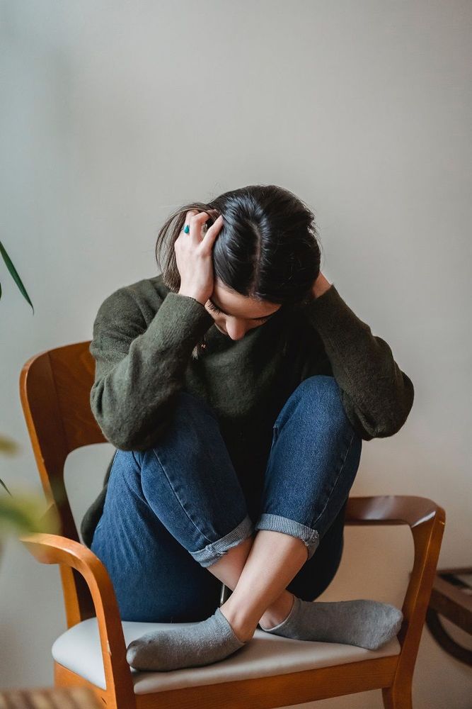 12 raisons très courantes qui peuvent expliquer pourquoi vous êtes souvent de mauvaise humeur | So Busy Girls