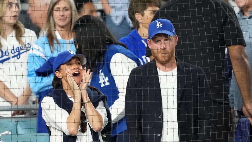 « Hatgate » : pourquoi une simple casquette a obligé le prince Harry à s’excuser publiquement au Canada | So Busy Girls