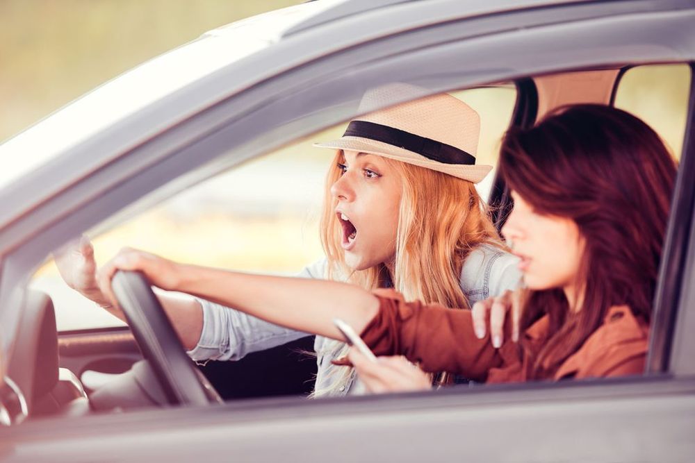 C'est prouvé : les aînés conduisent moins bien que leurs frères et soeurs | So Busy Girls