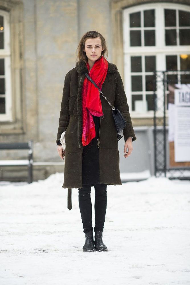 Personnalisez votre tenue avec une écharpe | So Busy Girls
