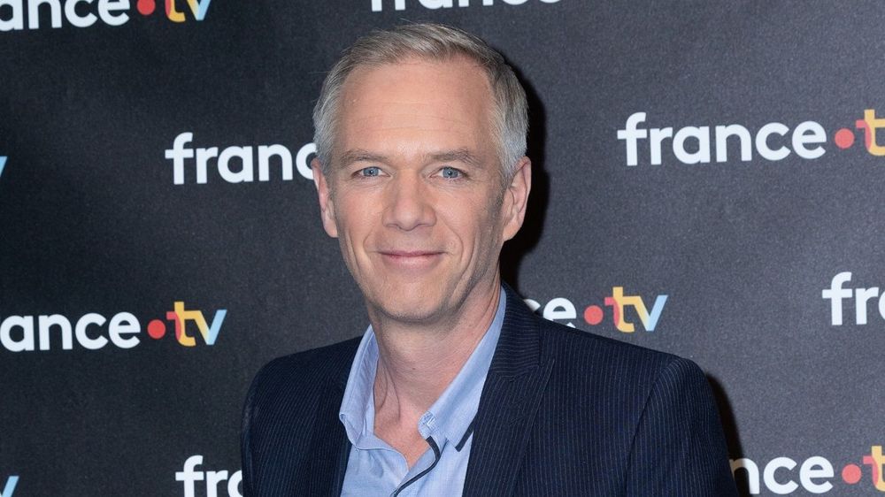 France 2 pousse Julien Arnaud vers la sortie après son départ pour BFMTV | So Busy Girls