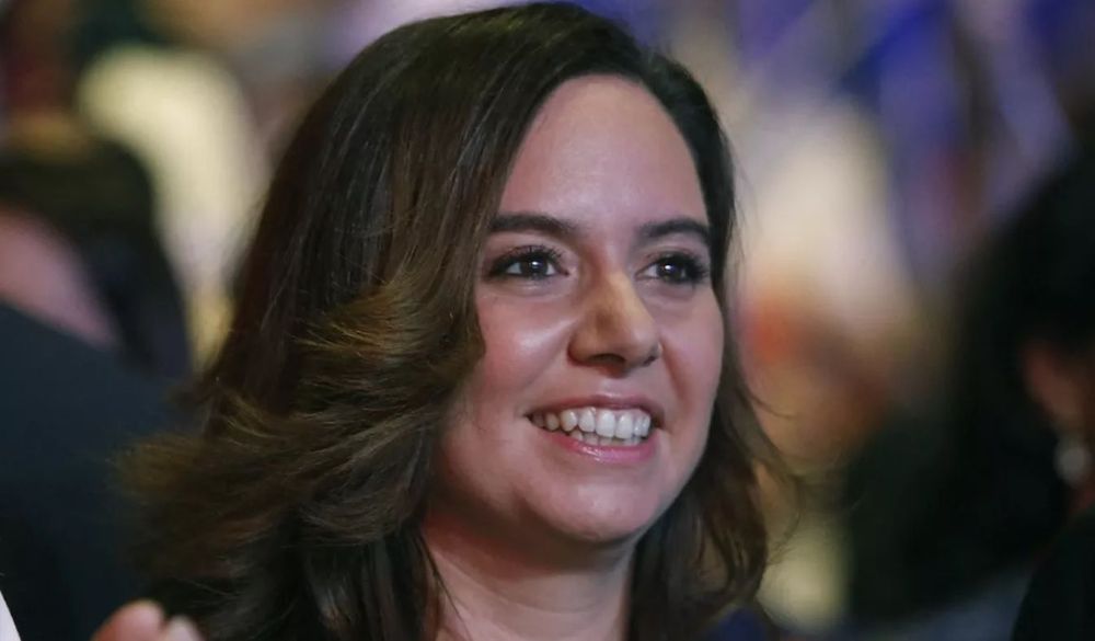 Henri Guaino "sous le charme" de Sarah Knafo : ce passé méconnu qui intrigue encore la droite française | So Busy Girls