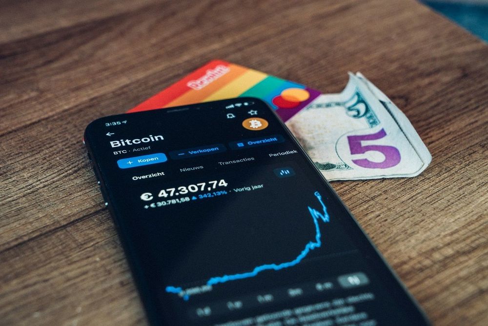 Pourquoi les entrepreneuses du secteur beauté devraient s’intéresser à l’investissement en Bitcoin | So Busy Girls