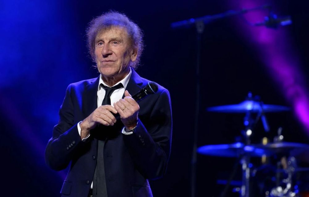 La phrase d’Alain Souchon qui relance la polémique sur le RN dans C à Vous | So Busy Girls
