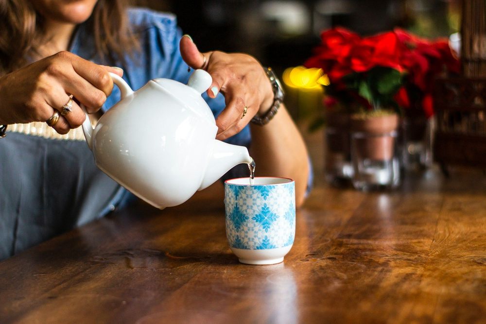 5 bonnes raisons de NE PAS ajouter de miel dans un thé ou une infusion | So Busy Girls