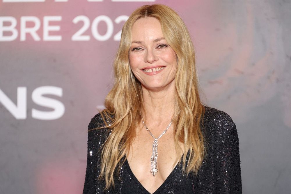 Vanessa Paradis : le talent insoupçonné de Jack Depp, son fils si discret, enfin dévoilé | So Busy Girls