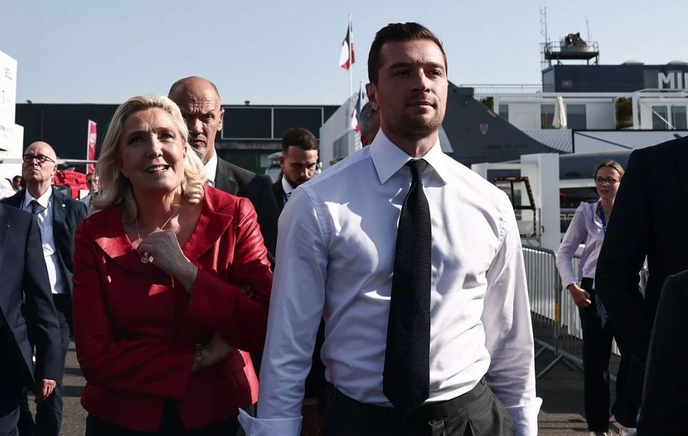 Marine Le Pen envisage l’hypothèse Jordan Bardella pour 2027 et lui demande « de se préparer » | So Busy Girls