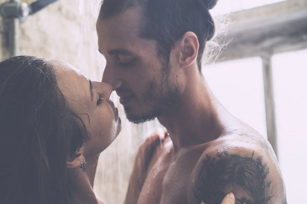 Ce qui arrive quand on prend une douche trop chaude | So Busy Girls