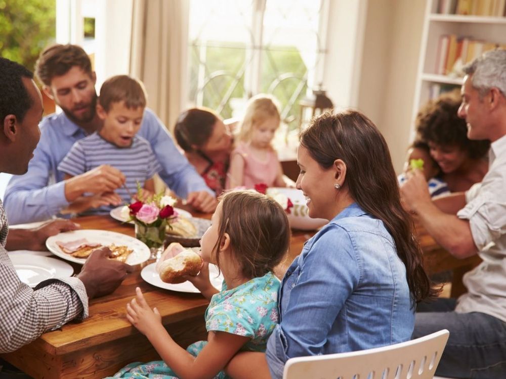 D’après cette étude, passer du temps avec ses parents leur permet de vivre plus longtemps ! | So Busy Girls