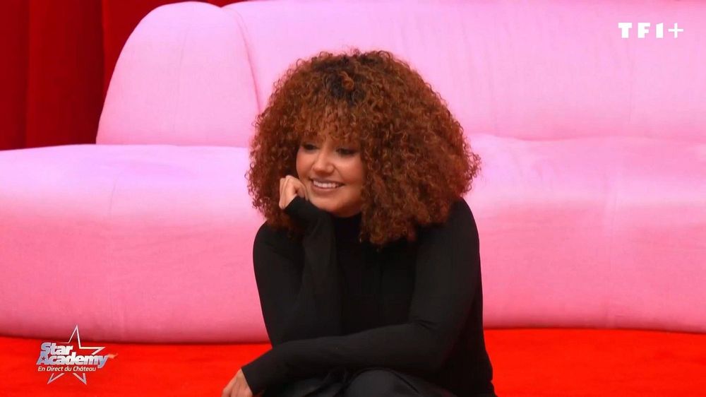 Arrivée surprise de Léna Situations dans Star Academy : les élèves sous le choc se font tout de suite recadrer | So Busy Girls