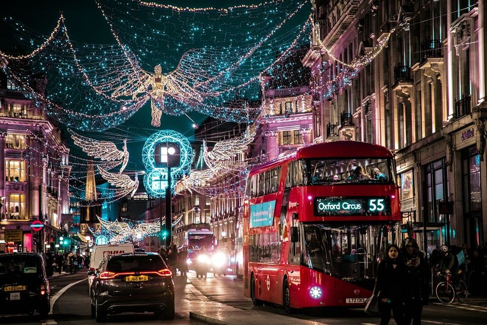 Que faire à Londres à Noël: comment s’y rendre et que voir parmi les marchés, lumières et attractions | So Busy Girls