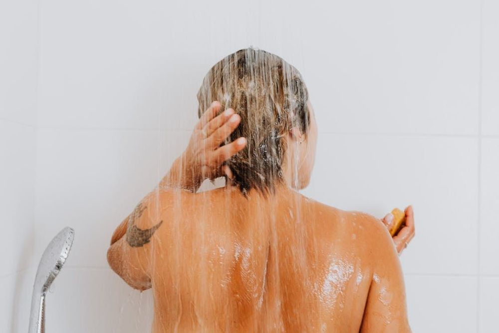 Voici la règle à suivre pour que votre shampoing vous permette d'avoir de beaux cheveux | So Busy Girls