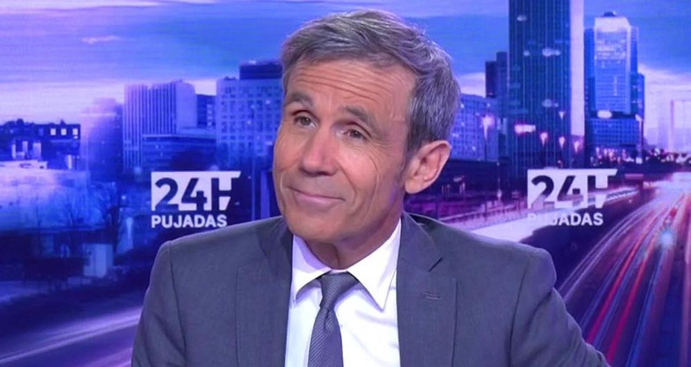“Je souhaite changer” : la phrase de Delphine Ernotte qui a scellé le sort de David Pujadas | So Busy Girls