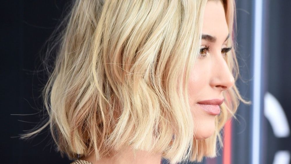 Coiffure : quelle coupe de cheveux pour affiner le visage ? | So Busy Girls