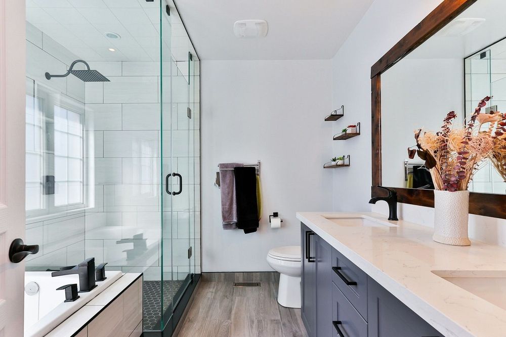 Elevate Your Bathroom Style: How to Choose the Perfect Bathroom Vanity | So Busy Girls