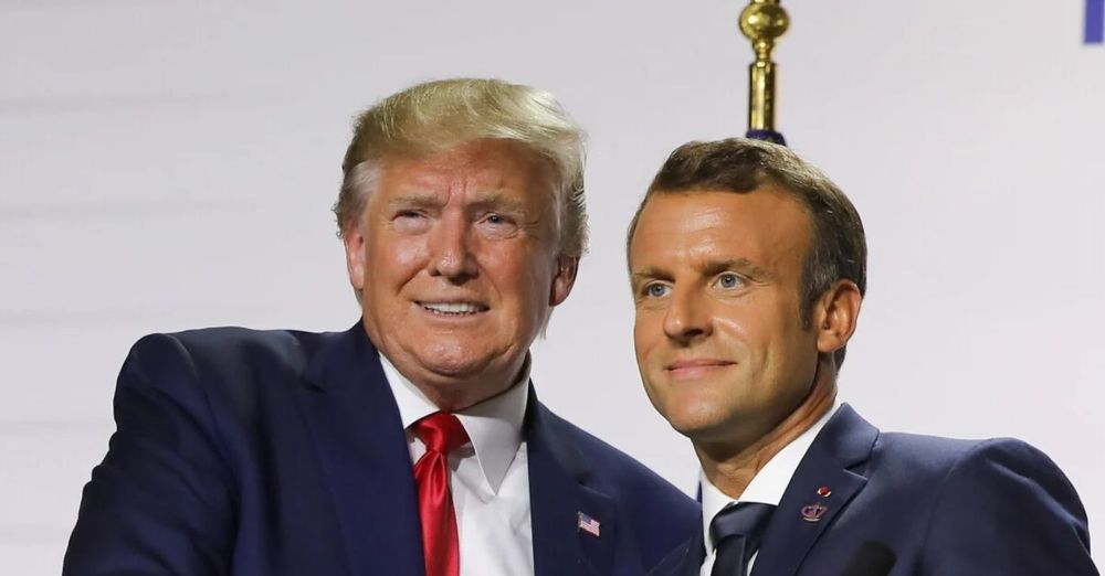 Donald Trump imite Emmanuel Macron en plein discours, l’Élysée dément fermement ses dires | So Busy Girls