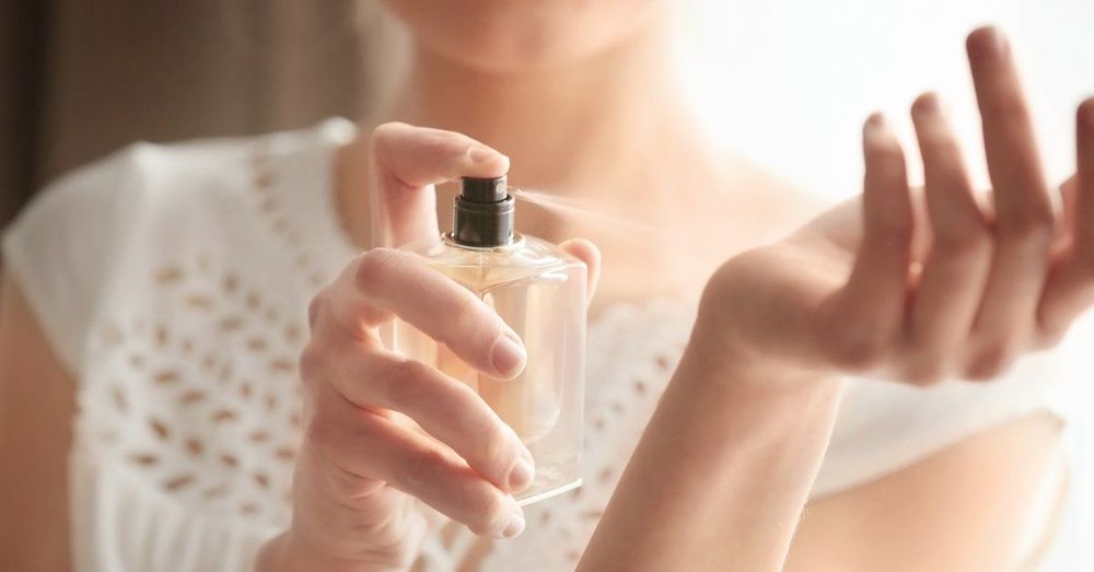Voilà pourquoi un parfum ne sent jamais exactement pareil sur tout le monde | So Busy Girls