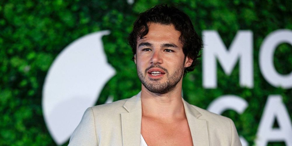 Après son absence remarquée, Anthony Colette choisit un retour au plus près du public | So Busy Girls
