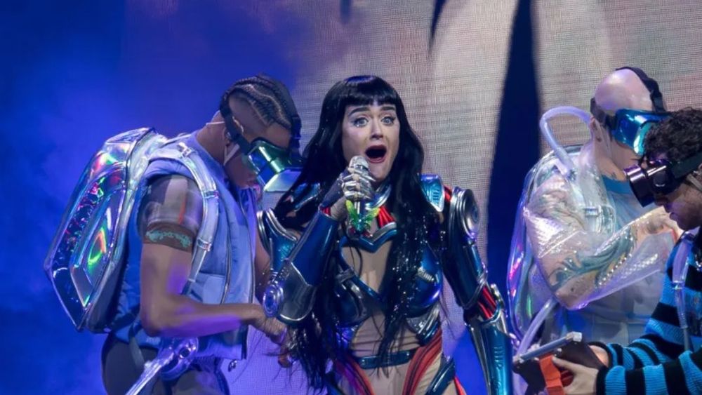 “Plus jamais” : Katy Perry choquée en plein concert, la vidéo fait le tour du web | So Busy Girls