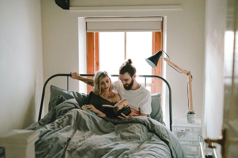 10 signes que vous êtes définitivement sapiosexuel | So Busy Girls