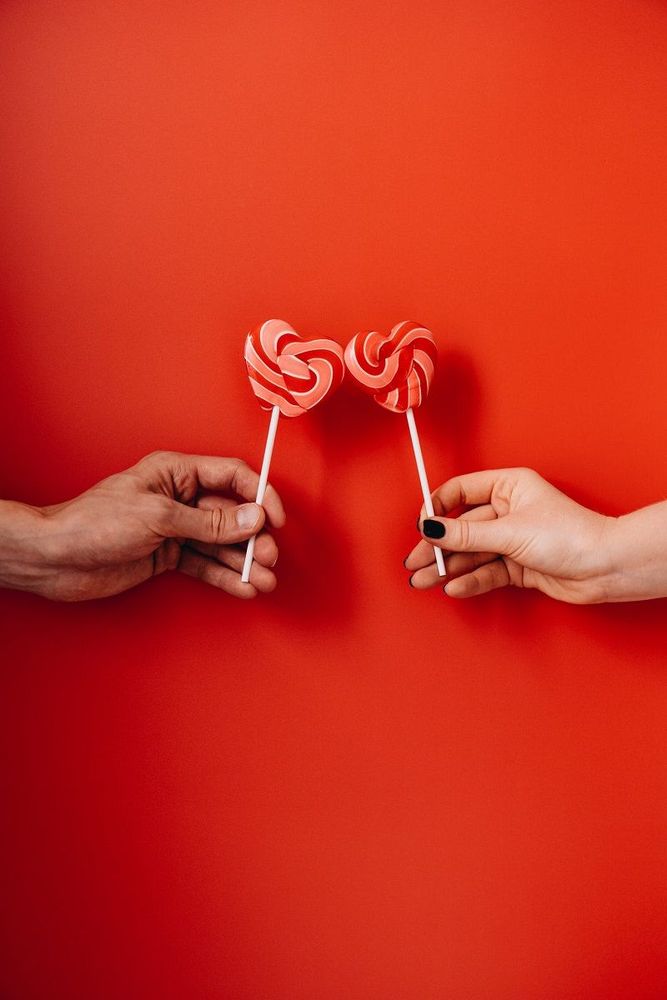 10 idées romantiques et originales pour fêter la Saint Valentin à la maison | So Busy Girls