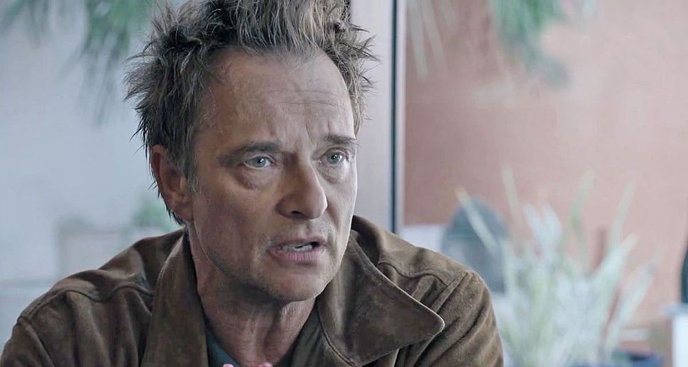 Le malaise du 20h10 : David Hallyday rejette une image qu’Anne-Sophie Lapix croyait évidente | So Busy Girls