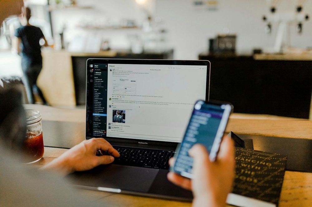 Pourquoi vous devriez vous méfier du "Burn On", la nouvelle tendance qui abîme notre santé mentale | So Busy Girls