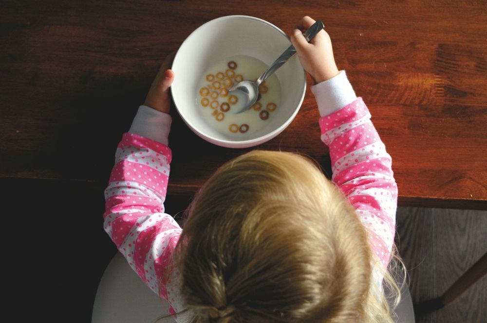 Cette routine matinale rend les enfants vraiment plus heureux | So Busy Girls