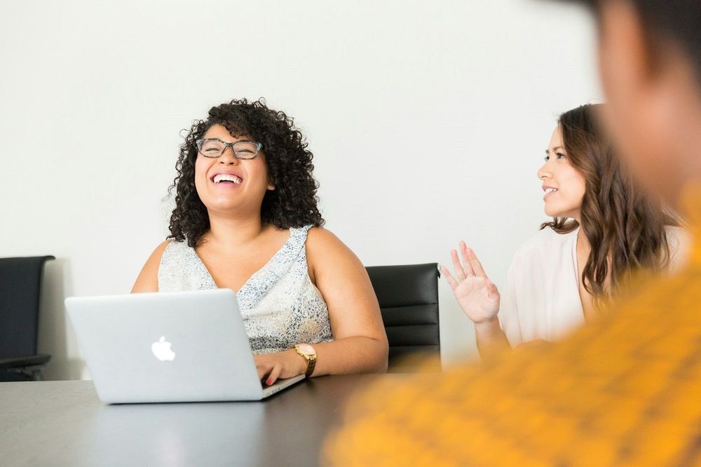 7 habitudes à adopter pour une vie professionnelle épanouie en 2025 | So Busy Girls
