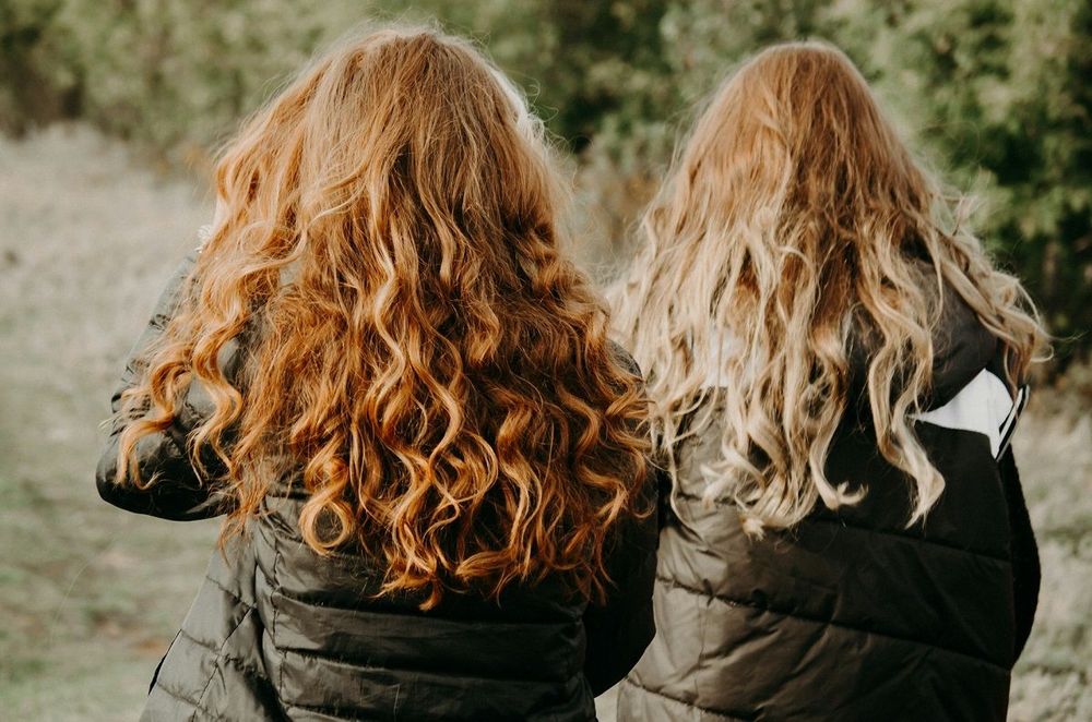 Frisottis par temps humide : comment ne plus en avoir ? | So Busy Girls