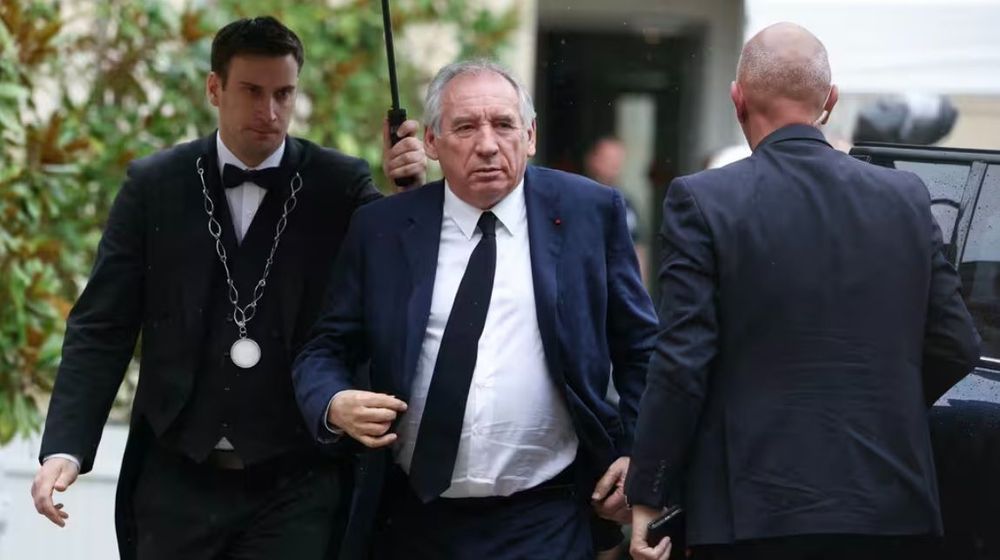 François Bayrou : voici ce qu’il touchera en indemnités de départ | So Busy Girls