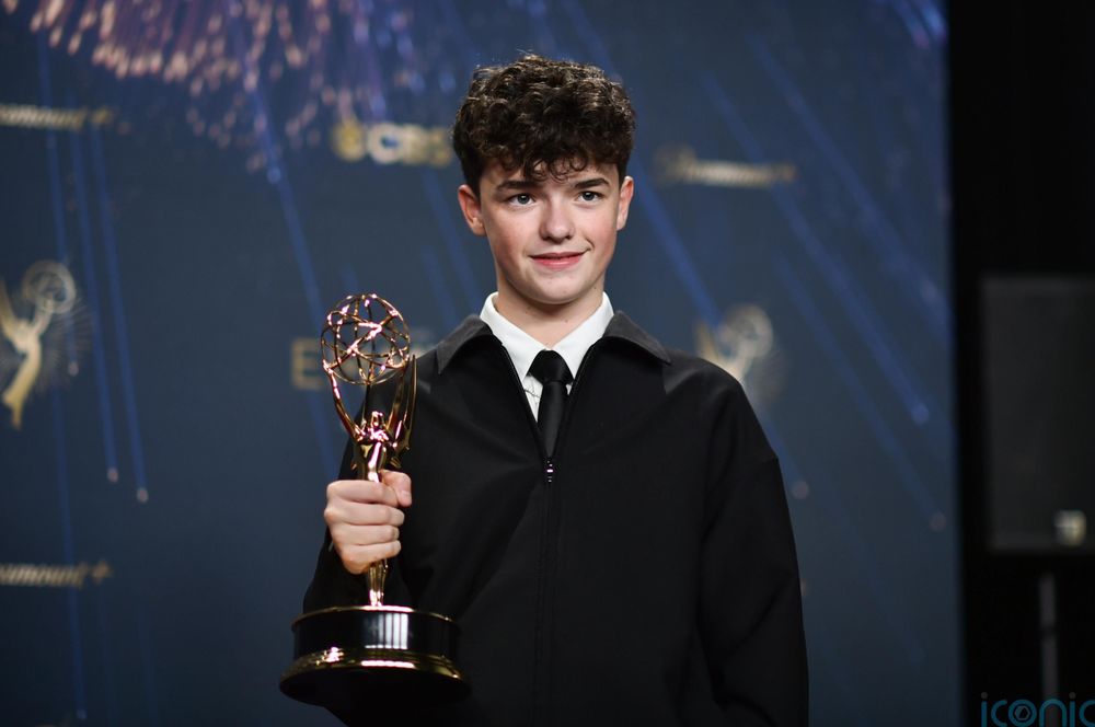 Emmy Awards 2025 : la série Adolescence remporte un triomphe inattendu | So Busy Girls